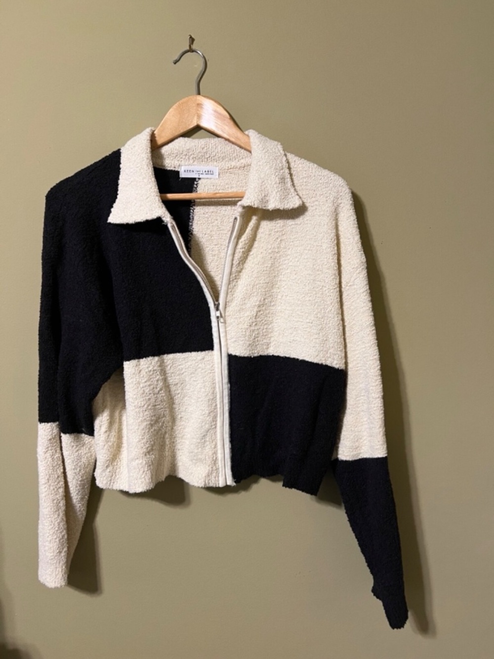 Keen the Label Block Color Black and Ivory Zip Sweater with Collar Size Small